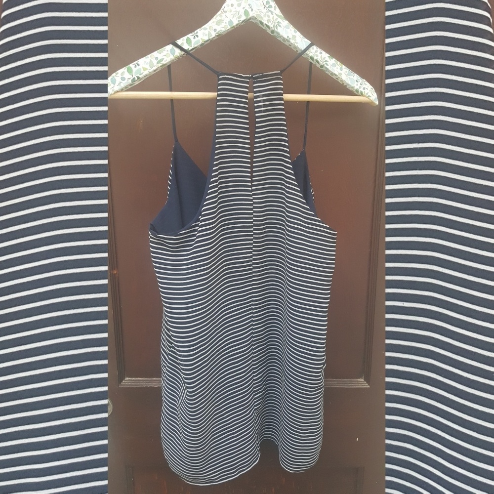 Adorable Reversable Racer/Keyhole Chiffon Tank - Picture 3 of 6